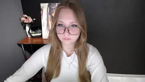 Veronica online show from 10/06/25, 06:33