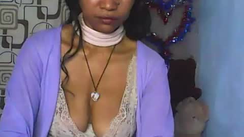 Snapshot of cute_moll chatting on 12/17/25, 10:21 murielle online show from 12/17/25, 10:21