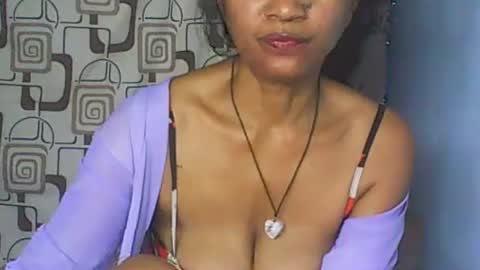 Snapshot of cute_moll chatting on 03/28/26, 05:45 murielle online show from 03/28/26, 05:45