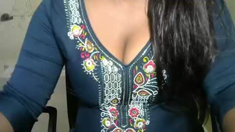alia online show from 04/23/26, 12:29