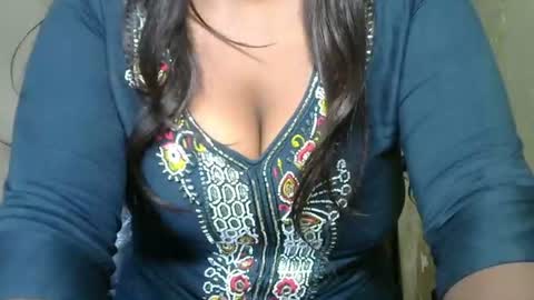 alia online show from 05/06/26, 01:47