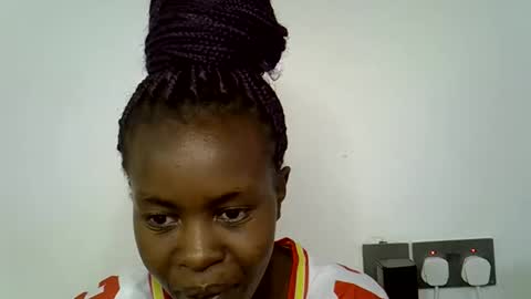 Snapshot of cute_pie20 chatting on 10/16/25, 10:22 cute_pie20 online show from 10/16/25, 10:22