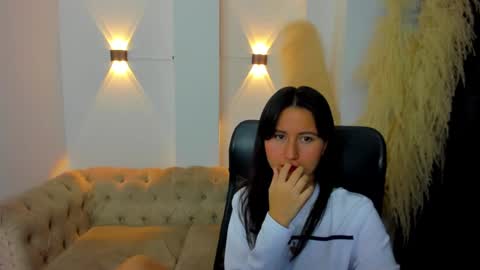 Snapshot of cute_rouss chatting on 12/07/24, 03:47 ROUSS online show from 12/07/24, 03:47