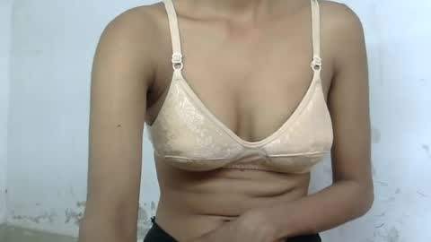 Snapshot of cute_ruhii chatting on 06/29/26, 03:35 ruhi online show from 06/29/26, 03:35