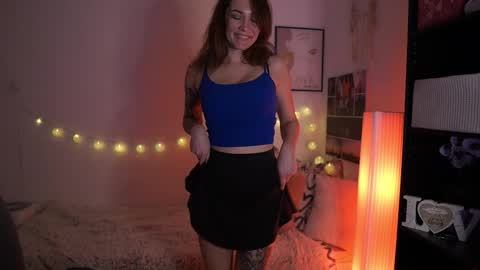 Snapshot of cute_ruth chatting on 10/13/25, 06:19 Katarina online show from 10/13/25, 06:19