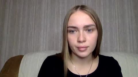 cute_shy06 online show from 11/19/25, 06:19