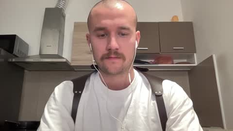 cute_skywalker online show from 12/20/24, 07:12