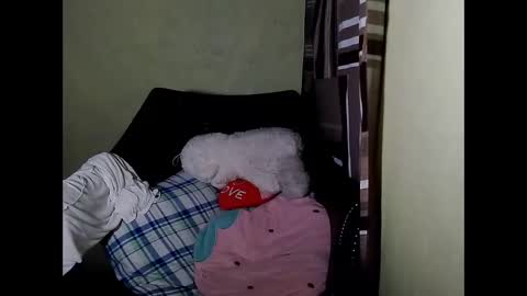 Snapshot of cute_slut09 chatting on 02/12/26, 09:54 Mimi online show from 02/12/26, 09:54