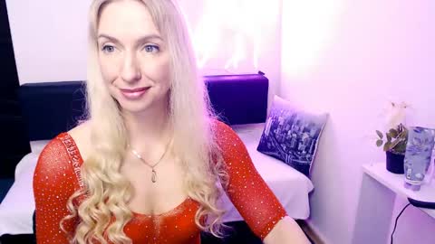 cute_smile_shy online show from 05/05/26, 08:39