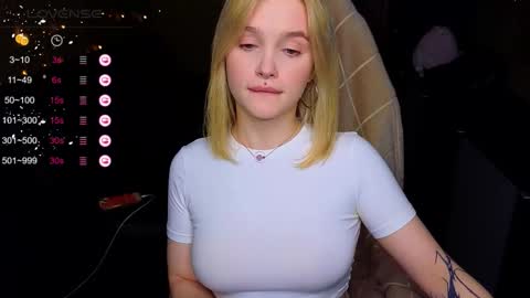 Sue online show from 10/11/25, 03:54