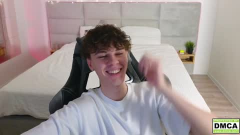 Thomas -  online show from 12/16/24, 06:27