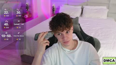 Thomas -  online show from 12/24/24, 08:16