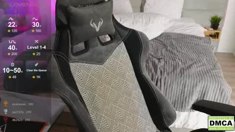 Thomas -  online show from 03/12/25, 01:36