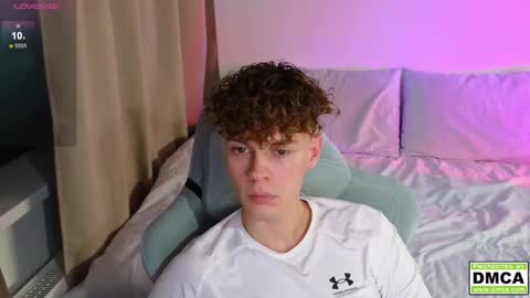 Thomas -  online show from 10/22/25, 07:35