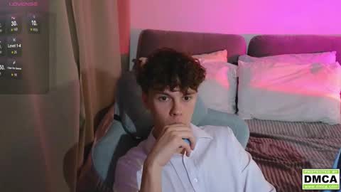 Snapshot of cute_thomas chatting on 02/18/26, 07:32 Thomas - online show from 02/18/26, 07:32