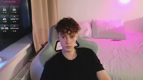 Snapshot of cute_thomas chatting on 07/14/26, 08:03 Thomas - online show from 07/14/26, 08:03