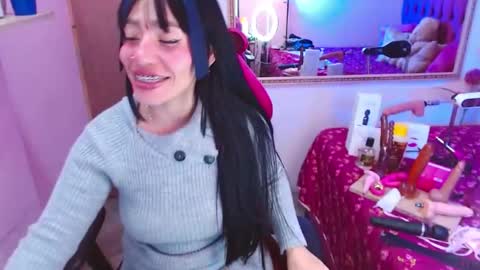 cute_zoe1 online show from 06/04/26, 03:34