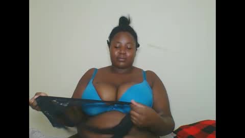 Snapshot of cuteaurel chatting on 02/06/26, 12:04 AURELIA online show from 02/06/26, 12:04