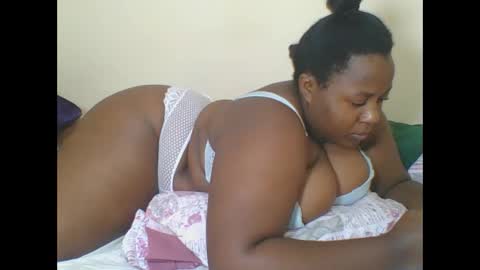 Snapshot of cuteaurel chatting on 02/08/26, 11:35 AURELIA online show from 02/08/26, 11:35