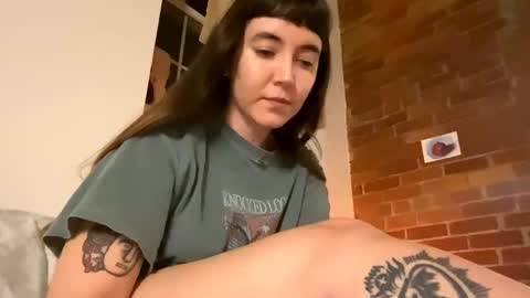 Snapshot of cuteballoons chatting on 02/02/25, 01:12 CuteBalloons online show from 02/02/25, 01:12