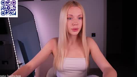 Snapshot of cutebon chatting on 01/19/26, 04:05 BONNIE online show from 01/19/26, 04:05