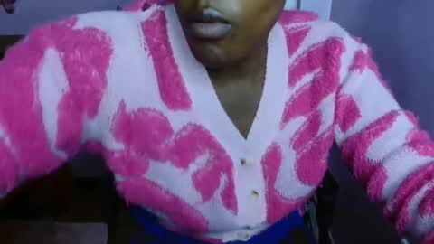 Snapshot of cutebuu chatting on 04/15/26, 10:43 cutebuu online show from 04/15/26, 10:43