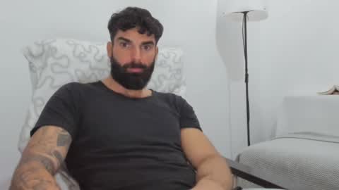 cuteeboy online show from 02/15/25, 01:49