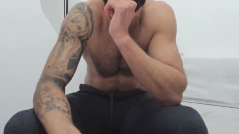 cuteeboy online show from 02/17/25, 06:26