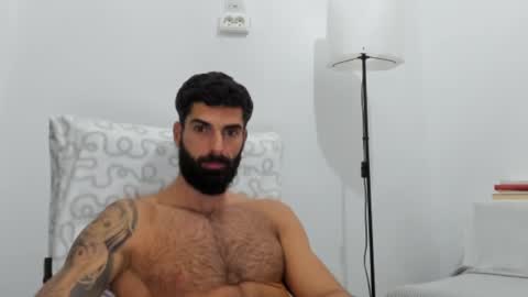 cuteeboy online show from 11/13/25, 09:03