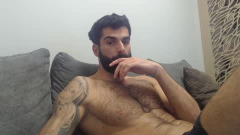 cuteeboy online show from 11/15/25, 08:38