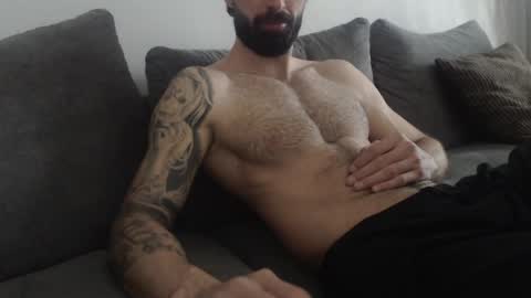 cuteeboy online show from 04/28/26, 05:23