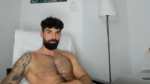 cuteeboy online show from 05/26/26, 03:41