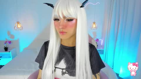 Zoe  online show from 10/20/25, 04:24