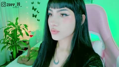 Zoe  online show from 05/15/26, 02:40
