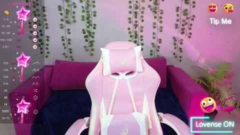 Snapshot of cutefever chatting on 04/09/26, 01:05 Amyy online show from 04/09/26, 01:05