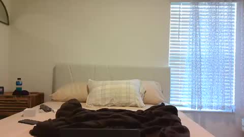 cuteguy83010 online show from 06/06/26, 07:29
