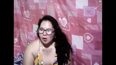 Snapshot of cutehornymom chatting on 05/21/26, 04:47 cutehornymom online show from 05/21/26, 04:47