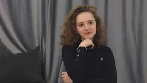 Snapshot of cutelunette chatting on 12/15/25, 03:16 Ellen online show from 12/15/25, 03:16