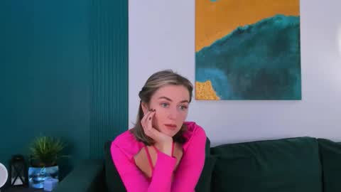 Snapshot of cutemirage chatting on 12/02/25, 02:34 cutemirage online show from 12/02/25, 02:34