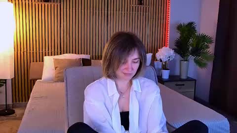 Snapshot of cutemirage chatting on 05/02/26, 02:44 cutemirage online show from 05/02/26, 02:44