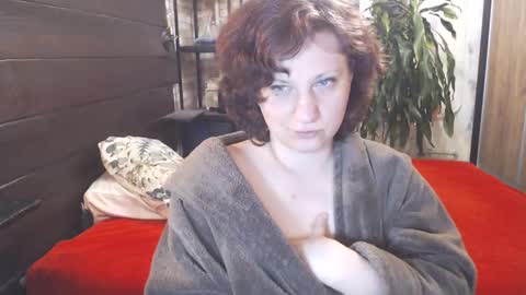 Snapshot of cutemoan chatting on 04/17/26, 09:29 Rita online show from 04/17/26, 09:29