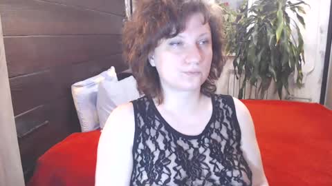 Snapshot of cutemoan chatting on 06/19/26, 09:07 Rita online show from 06/19/26, 09:07