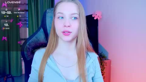 Snapshot of cutemousee chatting on 04/14/26, 07:14 Rina online show from 04/14/26, 07:14