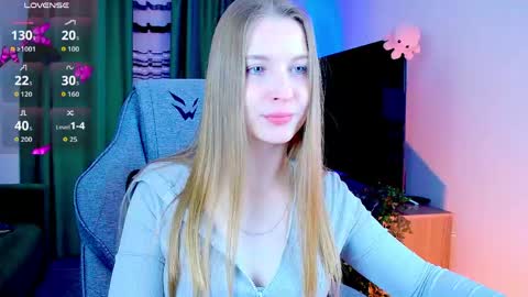 Snapshot of cutemousee chatting on 04/26/26, 06:33 Rina online show from 04/26/26, 06:33