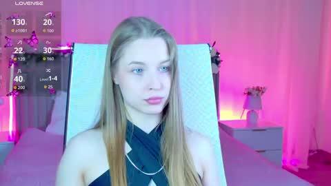 Snapshot of cutemousee chatting on 04/28/26, 08:19 Rina online show from 04/28/26, 08:19
