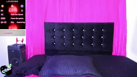 Snapshot of cutenaked_8 chatting on 01/16/26, 12:14 Natalie online show from 01/16/26, 12:14