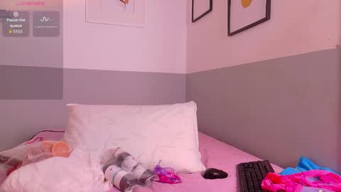 cutepetitee online show from 05/02/26, 07:30