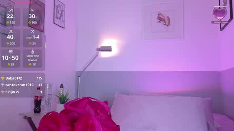 cutepetitee online show from 05/18/26, 07:41