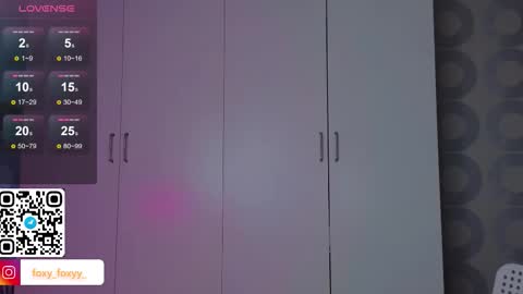 Snapshot of cuteroxyfoxyy chatting on 02/09/26, 09:24 Roxy online show from 02/09/26, 09:24