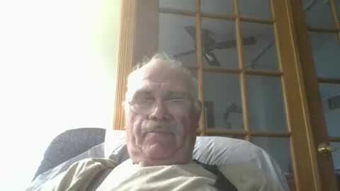 Snapshot of cutesexytony2460 chatting on 07/06/26, 01:52 cutesexytony2460 online show from 07/06/26, 01:52